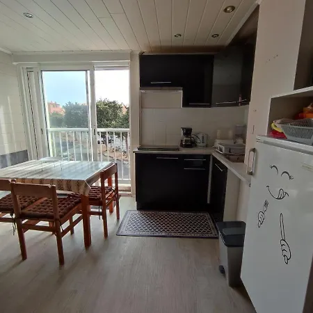 Le Colisee Joli Mt St Martin Proche Port Cap D'agde Apartment Agde